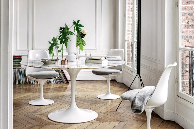 Saarinen Collection Round Tables　エーロ・サーリネン　チューリップテーブル