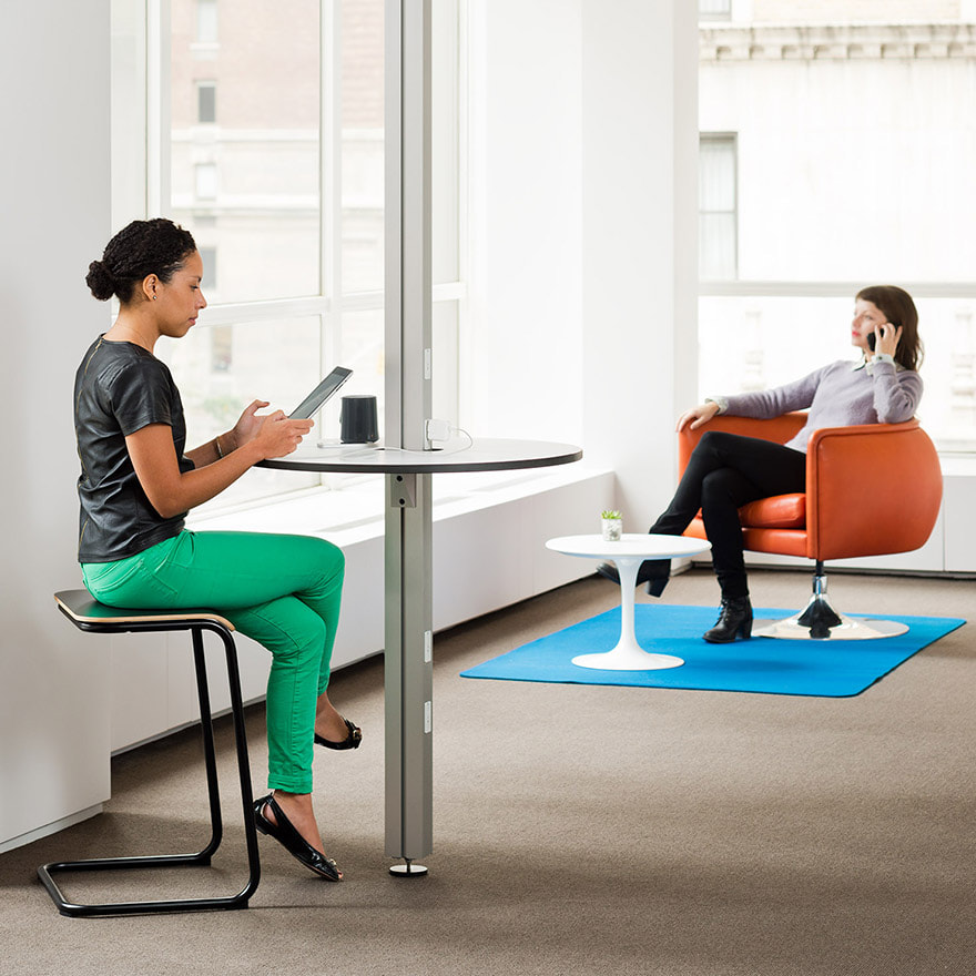 Toboggan Pull Up Table | OFFICE | Knoll Japan（ノルジャパン）