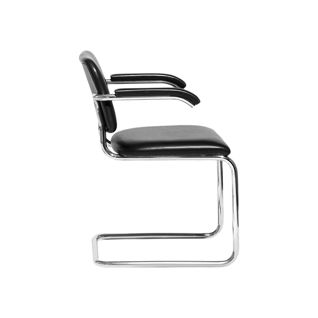 Breuer Collection Cesca Chair Upholstered | STUDIO | Knoll Japan 
