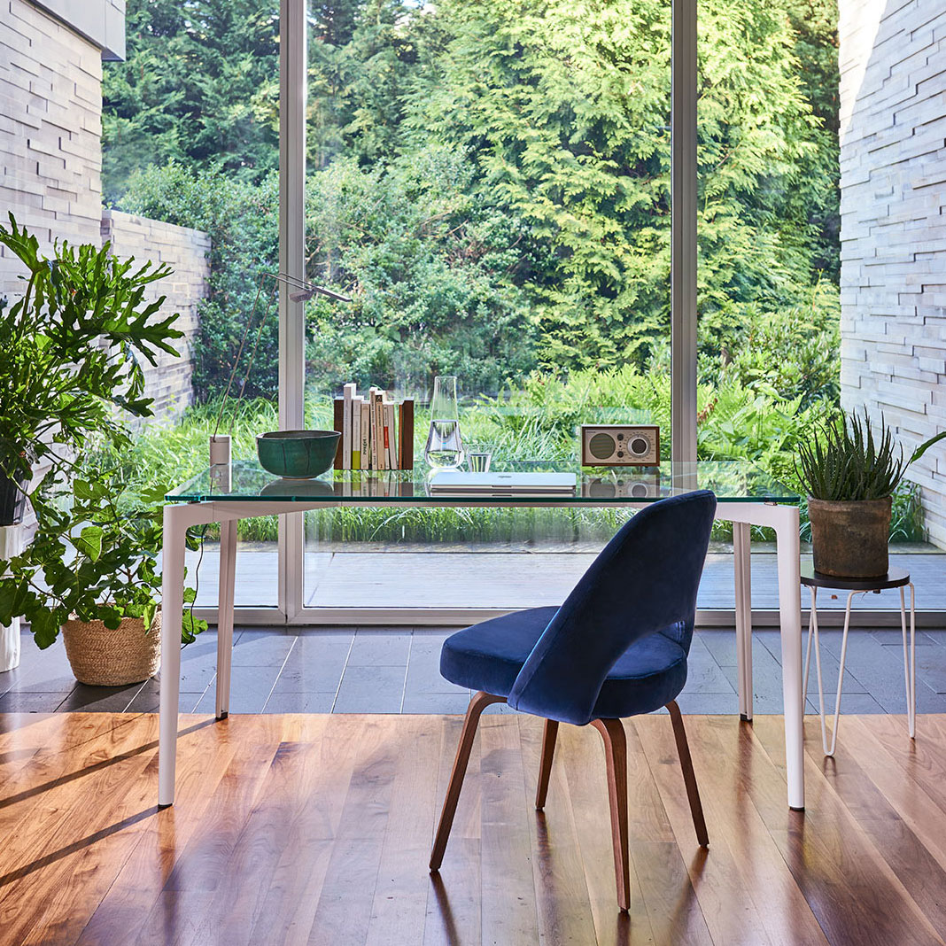 Saarinen Collection Conference Chairs - Armless chair- 
