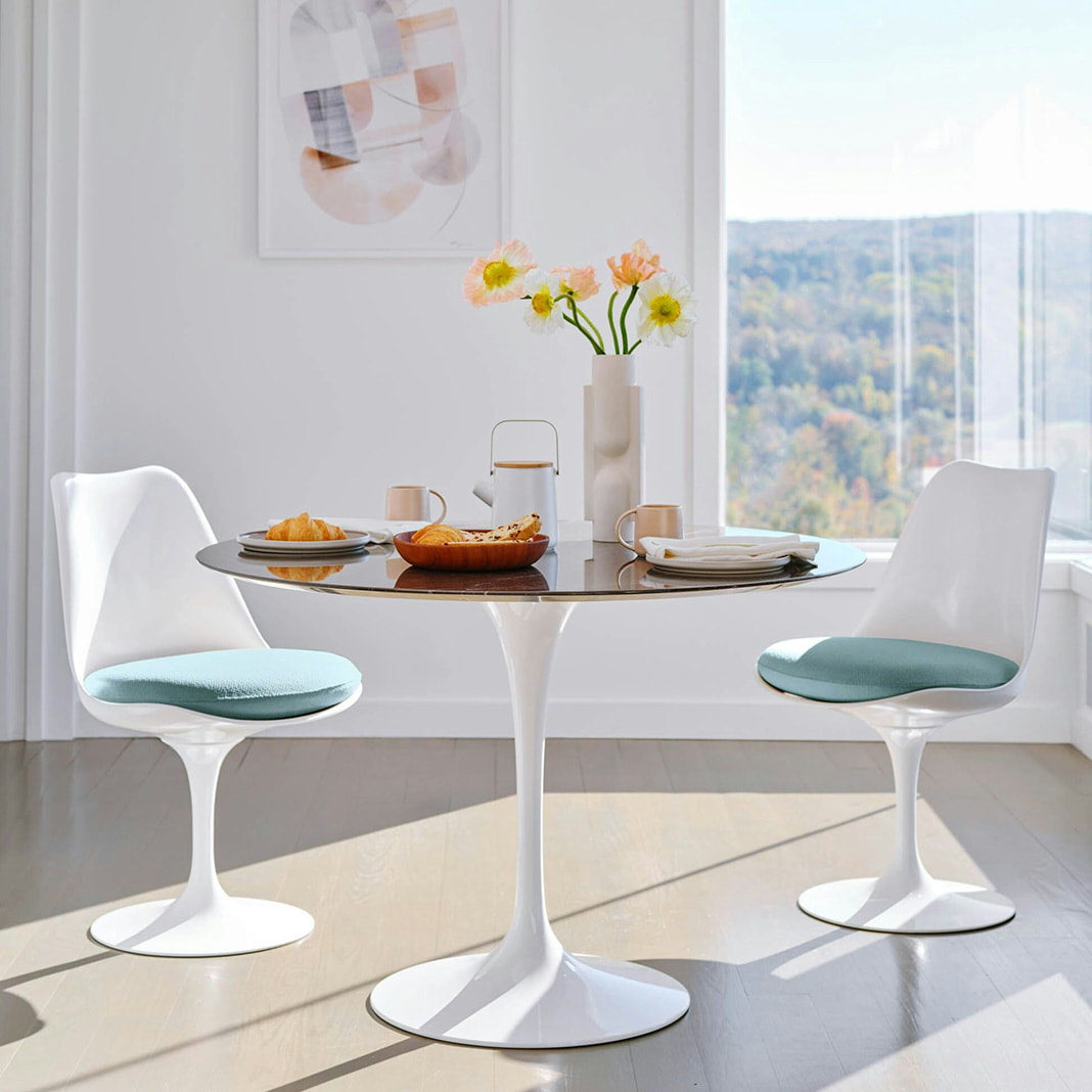 Saarinen Collection Tulip Chairs - Armless chair